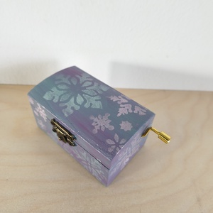 Zenedoboz- karácsonyi jégvarázs, Otthon & Életmód, Dekoráció, Asztal és polc dekoráció, Zenedoboz, Festett tárgyak, MESKA