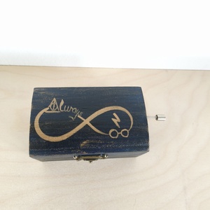 Zenedoboz- Always HP, Otthon & Életmód, Dekoráció, Asztal és polc dekoráció, Zenedoboz, Festett tárgyak, MESKA