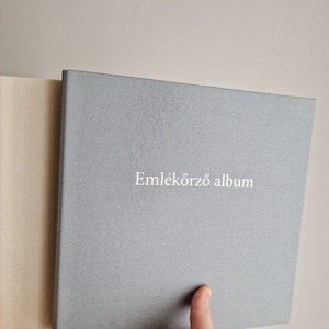 Emlékőrző fotóalbum: vászonborítású külsővel, letisztult belső oldalakkal: a pillanat megörökítésére! - otthon & életmód - papír, írószer - album & fotóalbum - Meska.hu