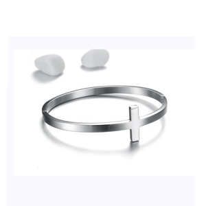 Cross karkötő - ékszer - karkötő - karperec - Meska.hu