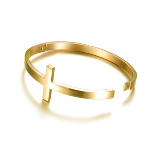 Cross karkötő - ékszer - karkötő - karperec - Meska.hu