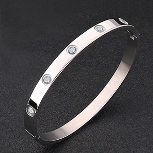 Sor köves pure karkötő - Meska.hu