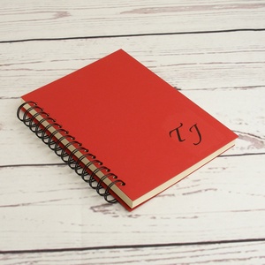 Piros spirálfüzet fekete spirállal, A5-ös spirálozott füzet. Személyre szabható, névvel, keresztnévvel vagy monogrammal - otthon & lakás - papír írószer - jegyzetfüzet & napló - Meska.hu