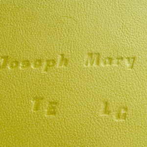 Napló, emlékkönyv, jegyzetelő üres lapokkal, gumival. Kemény borító, zöld műbőr - otthon & életmód - papír, írószer - jegyzetfüzet & napló - Meska.hu