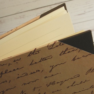 Vonalas napló A4-es lapokkal, régi kézírást utánzó borítóval, gerinc és sarkok sötétbarna vászonból, kézzel fűzött - otthon & életmód - papír, írószer - jegyzetfüzet & napló - Meska.hu