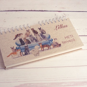 Cicás heti tervező, egyszerű spirálozott napló elöl-hátul cicákkal, egy oldal egy hét, két évre szóló macskás naptár, Otthon & Életmód, Papír, írószer, Naptár & Tervező, Könyvkötés, Mindenmás, MESKA