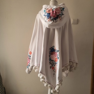 Hímzett poncsó - ruha & divat - női ruha - poncsó - Meska.hu