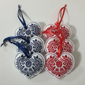 Népi hímzett filc dísz, Karácsony, Karácsonyi lakásdekoráció, Karácsonyfadíszek, Hímzés, Varrás, MESKA