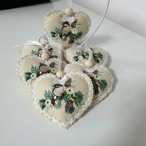 Cinegés hímzett filc dísz - Meska.hu