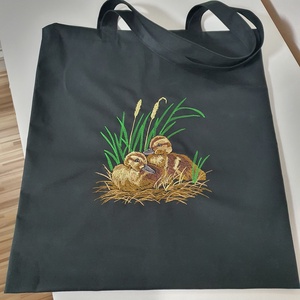 Kiskacsák hímzett vászontáska  - Meska.hu