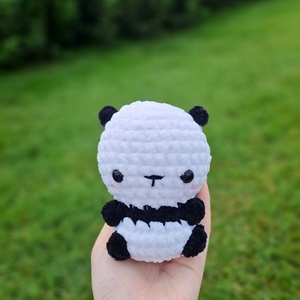 horgolt panda - játék & sport - plüssállat & játékfigura - más figura - Meska.hu