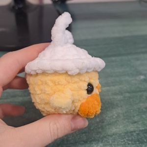 Horgolt csibe - játék & sport - plüssállat & játékfigura - más figura - Meska.hu