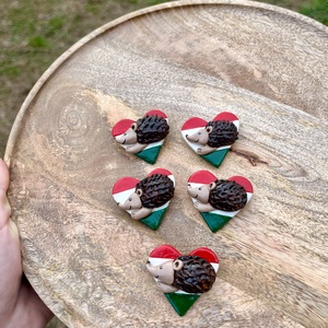 Sünis kokárda - Meska.hu