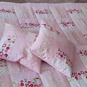 Patchwork takaró párnákkal  - otthon & életmód - lakástextil - ágytakaró - Meska.hu