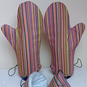  Edényfogó kesztyű 1pár, és egy pár fedő és fülefogó színes csikos  - Meska.hu
