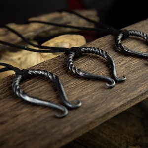 Kovácsolt Medál �L. Omega - ékszer - nyaklánc - medál - Meska.hu