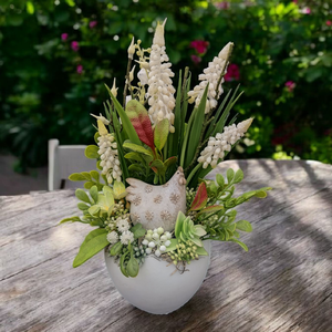 Tavaszi asztaldísz  - otthon & életmód - virágdekoráció - virágdíszek - virágdísz kaspóban - Meska.hu