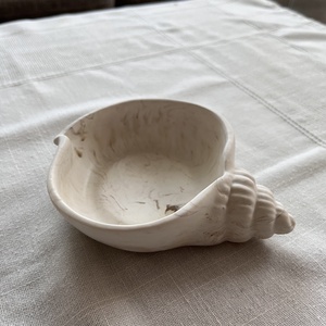 Jesmonite tál, kagyló alakú - ékszer - ékszertartó - ékszerdoboz - Meska.hu