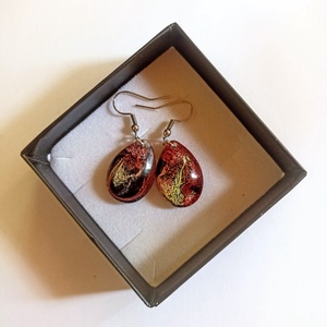 Újdonság! - mismatch epoxi fülbevaló - bordó-fekete csepp - ékszer - fülbevaló - lógó fülbevaló - Meska.hu