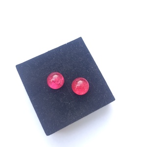 Magenta beszúrós epoxi fülbevaló, Ékszer, Fülbevaló, Pötty fülbevaló, Ékszerkészítés, MESKA