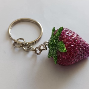 Eper kulcstartó - Meska.hu