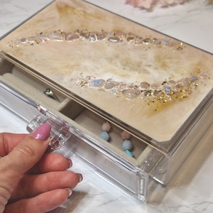 Epoxy ékszertartó doboz ásványokkal - Meska.hu