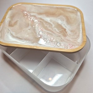 Tároló doboz epoxyval és ásványokkal , Ékszer, Ékszertartó, Ékszerdoboz, Mindenmás, MESKA