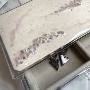 Epoxy ékszertartó doboz ásványokkal, Ékszer, Ékszertartó, Ékszerdoboz, Mindenmás, MESKA