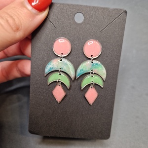 Zöld pink nemesacél fülbevaló  - ékszer - fülbevaló - lógó fülbevaló - Meska.hu