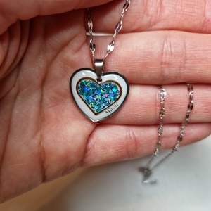 Hajtincses szív emlékőrző nemesacél nyaklánc - ékszer - ékszerszett - Meska.hu