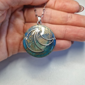 2 oldalas holdas nemesacél epoxy nyaklánc, Ékszer, Nyaklánc, Medálos nyaklánc, Ékszerkészítés, MESKA