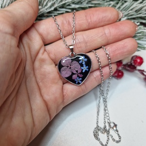 Nemesacél nyaklánc virágokkal +ajándék jesmonite szív tál - ékszer - nyaklánc - medálos nyaklánc - Meska.hu