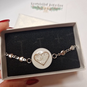 Hajtincses emlékőrző karkötő  - Meska.hu