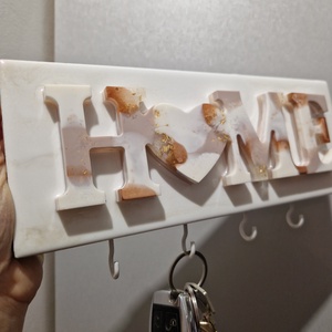 Home fa és epoxy fali kulcstartó - otthon & életmód - dekoráció - fali és függő dekoráció - fali kulcstartó - Meska.hu