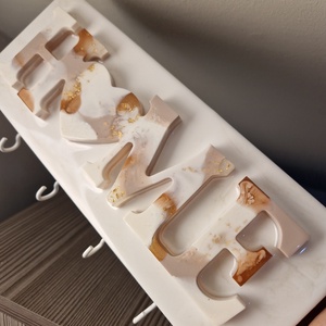 Home fa és epoxy fali kulcstartó - otthon & életmód - dekoráció - fali és függő dekoráció - fali kulcstartó - Meska.hu