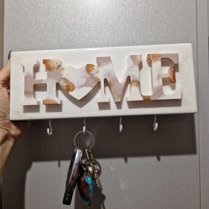 Home fa és epoxy fali kulcstartó - otthon & életmód - dekoráció - fali és függő dekoráció - fali kulcstartó - Meska.hu