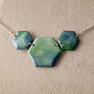 Zöld ezüst hexa nyaklánc  - Meska.hu