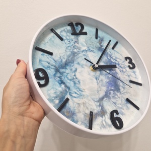 Jégtánc epoxy óra fehér kerettel 25cm átmérőjű  - otthon & életmód - dekoráció - fali és függő dekoráció - falióra & óra - Meska.hu