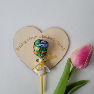 Nőnapi szívecske nyalókával, Otthon & Életmód, Dekoráció, Virágdísz és tartó, Csokor & Virágdísz, , MESKA