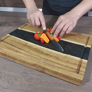 Akácfa mágneses késtartó / tálaló / vágódeszka - fekete - otthon & életmód - konyhafelszerelés, tálalás - sütés, főzés - vágódeszka - Meska.hu