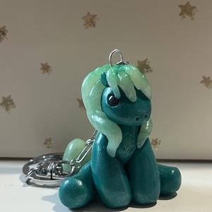 Ásvány kollekció - Jáde lovacska - táska & tok - kulcstartó & táskadísz - kulcstartó - Meska.hu