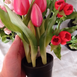 Cserepes gumi tulipán asztaldísz tavaszi dekoráció több színben, Otthon & Lakás, Dekoráció, Virágdísz és tartó, Csokor & Virágdísz, Mindenmás, MESKA
