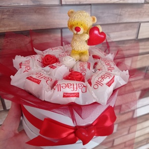 Raffaello bonbon ajándék box édesség doboz habrózsával strassz kövekkel ballagás anyák napja szülinap évforduló nőnap - otthon & életmód - dekoráció - Meska.hu