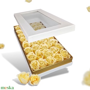 Napsugaram ajándék szett szappanvirág doboz és bonbon édesség csokor - otthon & életmód - dekoráció - virágdísz és tartó - virágbox, virágdoboz - Meska.hu