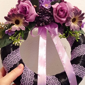 Selyemvirágos koszorú 25 cm - lila, Otthon & Életmód, Vallás, Temetkezési tárgy, Virágkötés, MESKA