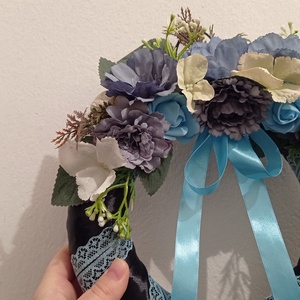 Selyemvirágos koszorú 25 cm - kék - otthon & életmód - vallás - temetkezési tárgy - Meska.hu