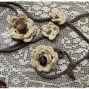 Horgolt romantika szett - ékszer - karkötő - karkötő medállal - Meska.hu