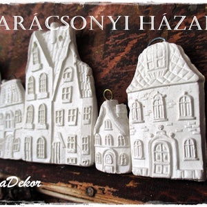 Vintage fehér  karácsonyi házak 5db - karácsony - karácsonyi lakásdekoráció - karácsonyfadíszek - Meska.hu