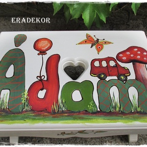 A kutyus és a kisautó meséje, névre szóló sámli kisfiúknak - baba - mama - babaszobabútor - gyerek szék, sámli - Meska.hu