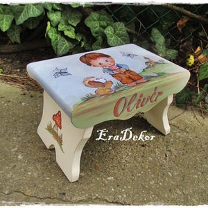 A fagyis kisfiú meséje, sámli a neveddel - otthon & életmód - babaszoba, gyerekszoba - gyerek asztal székkel - Meska.hu